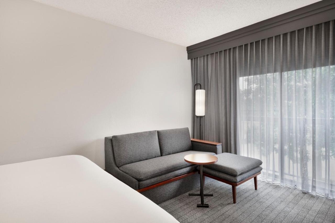 Hotel Courtyard By Marriott Memphis Airport Exterior foto