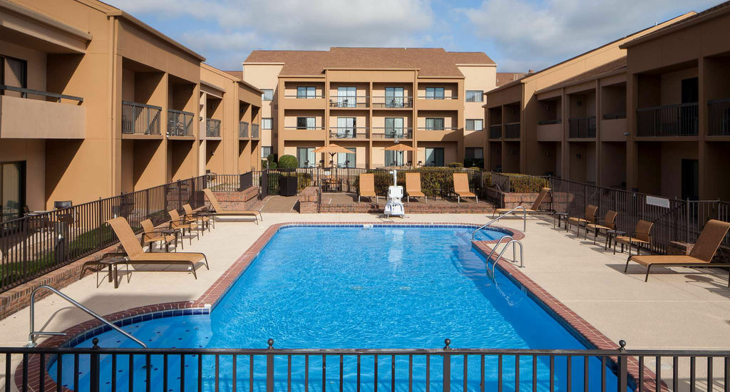 Hotel Courtyard By Marriott Memphis Airport Exterior foto